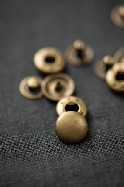 14mm Old Brass Metal Snaps - Merchant & Mills (pack of 20) - Simplifi Fabric