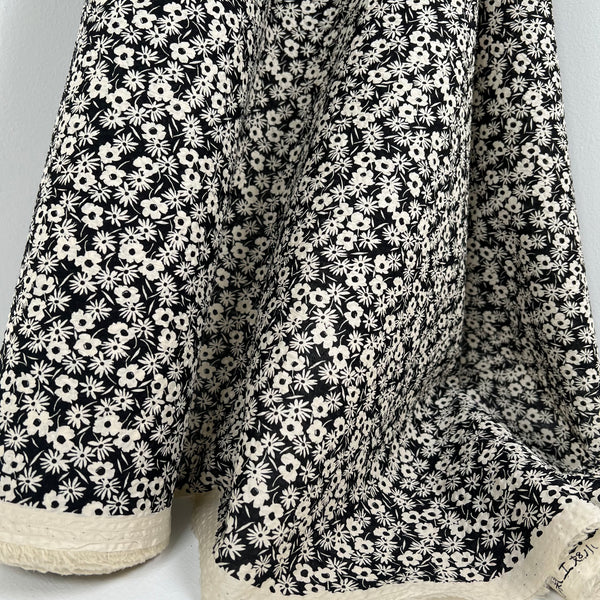 Printed Lawn Shrink Finish - Miracle Wave - Oeko-Tex®  - Japanese Import - Dainty Flower - Black /Off-White