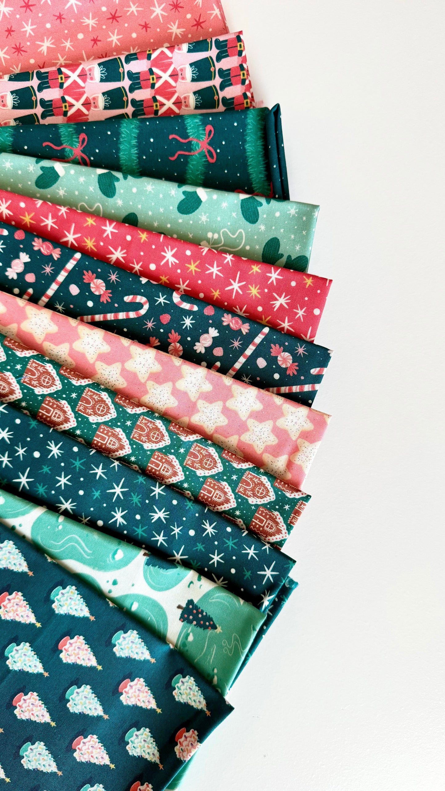 Afternoon Ice Skating - Bright Holiday - Charla Pettingill - Cloud 9 Fabrics - Poplin