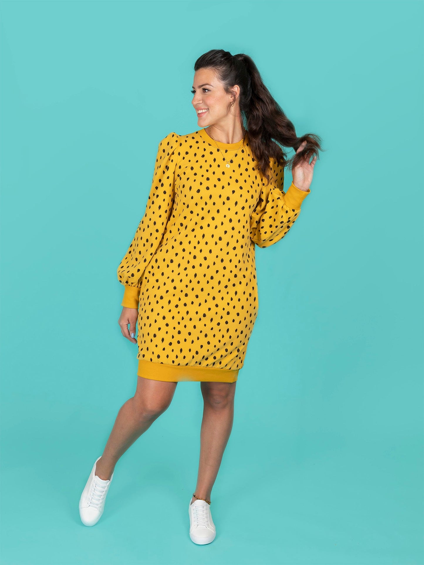 Billie Sweatshirt / Dress Pattern - Tilly And The Buttons - Simplifi Fabric