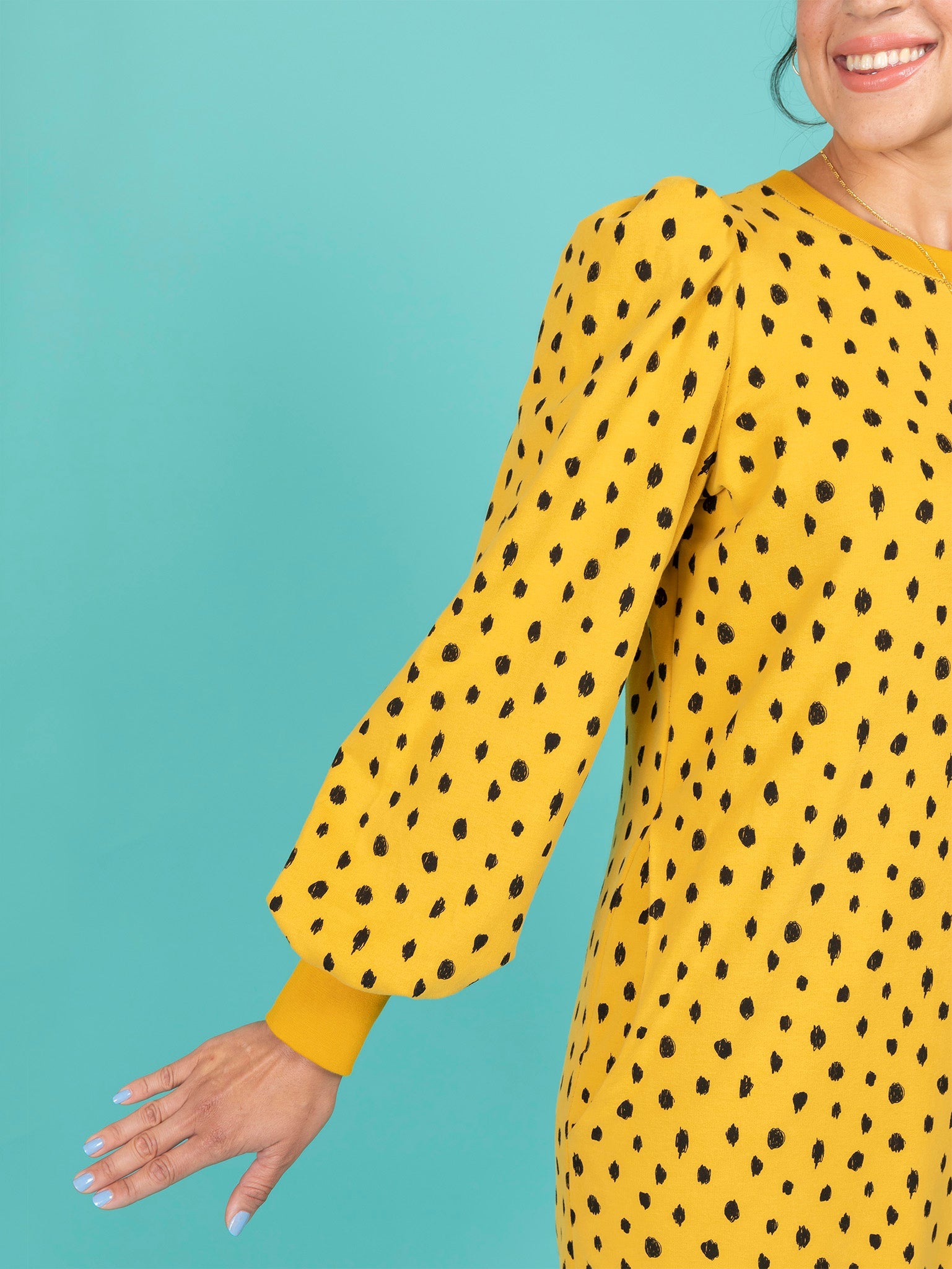 Billie Sweatshirt / Dress Pattern - Tilly And The Buttons - Simplifi Fabric