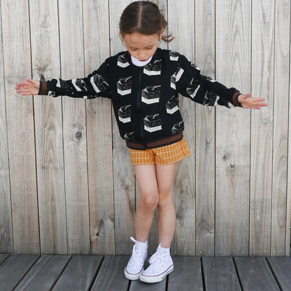 Dakar Pants or Shorts Sewing Pattern - Girl 3/12Y - Ikatee - Simplifi Fabric