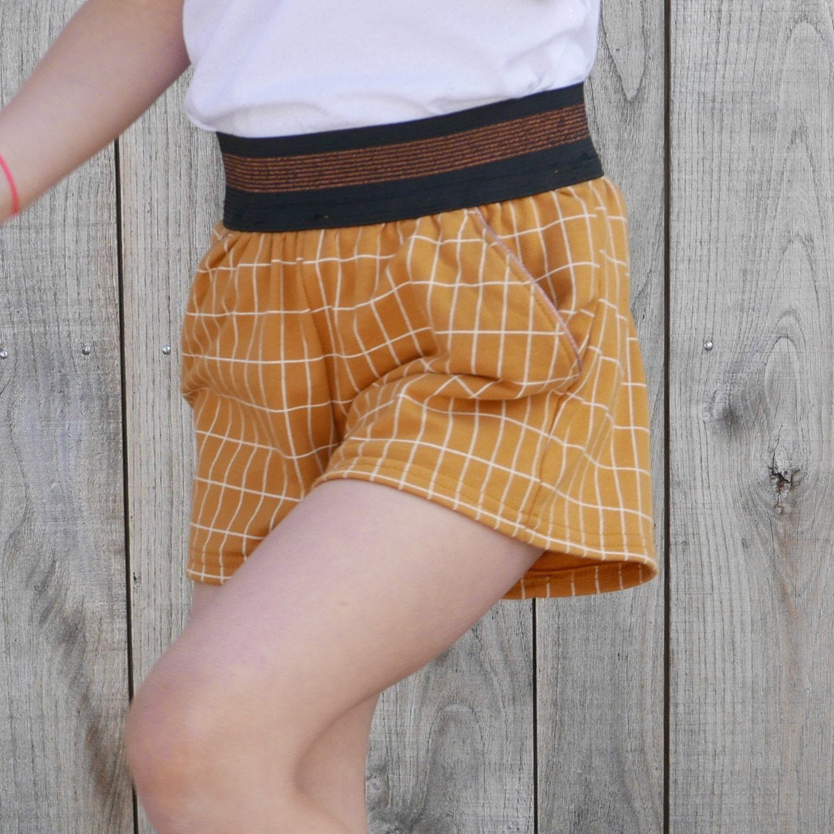 Dakar Pants or Shorts Sewing Pattern - Girl 3/12Y - Ikatee - Simplifi Fabric