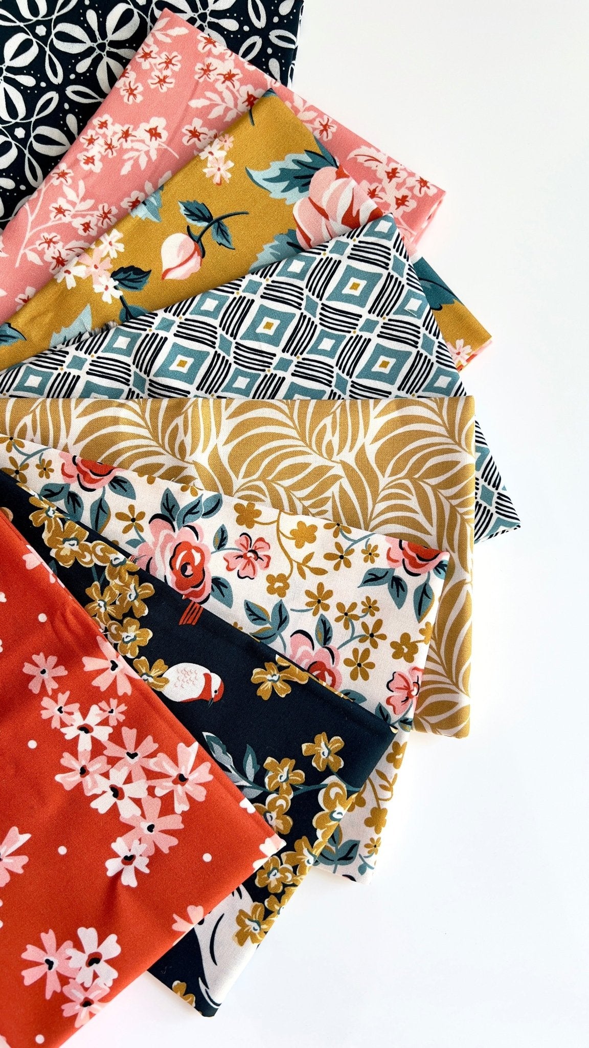 Elodie - Flower Garden - Hang Tight Studio - Cloud 9 Fabrics - Poplin - Simplifi Fabric