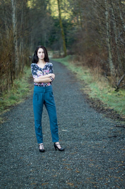 Lazo Trousers Womens PDF Sewing Pattern - Thread Theory - Simplifi Fabric