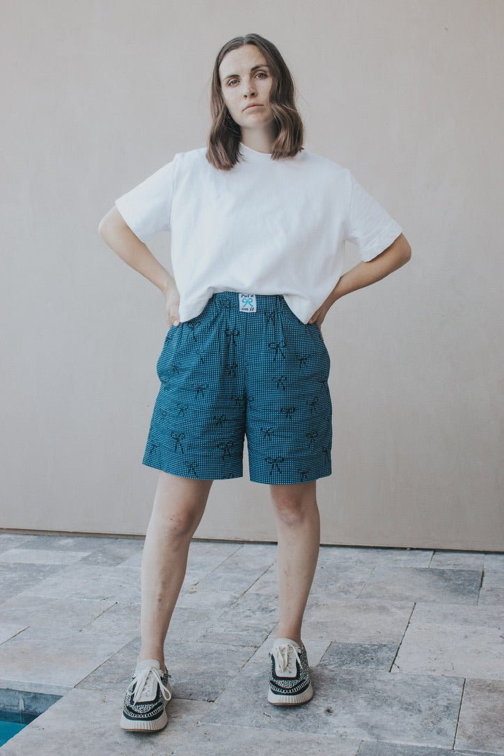 MADE - LINE Bundle Easy Tee Shirt , Shorts, Pants + Sweatshirt PDF Sewing Pattern - Madswick - Simplifi Fabric