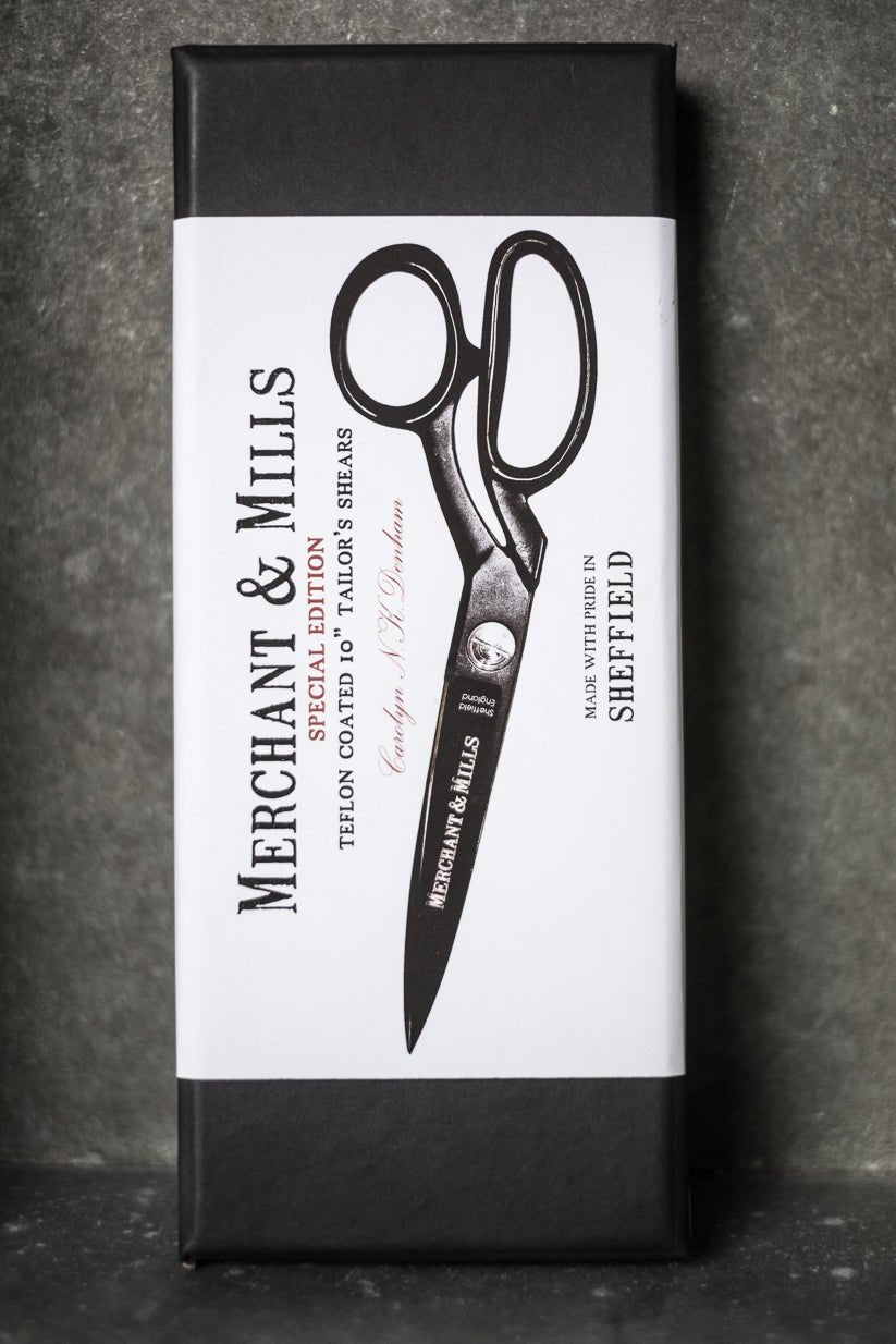 Matte Black 10" Scissors - Merchant & Mills - Simplifi Fabric