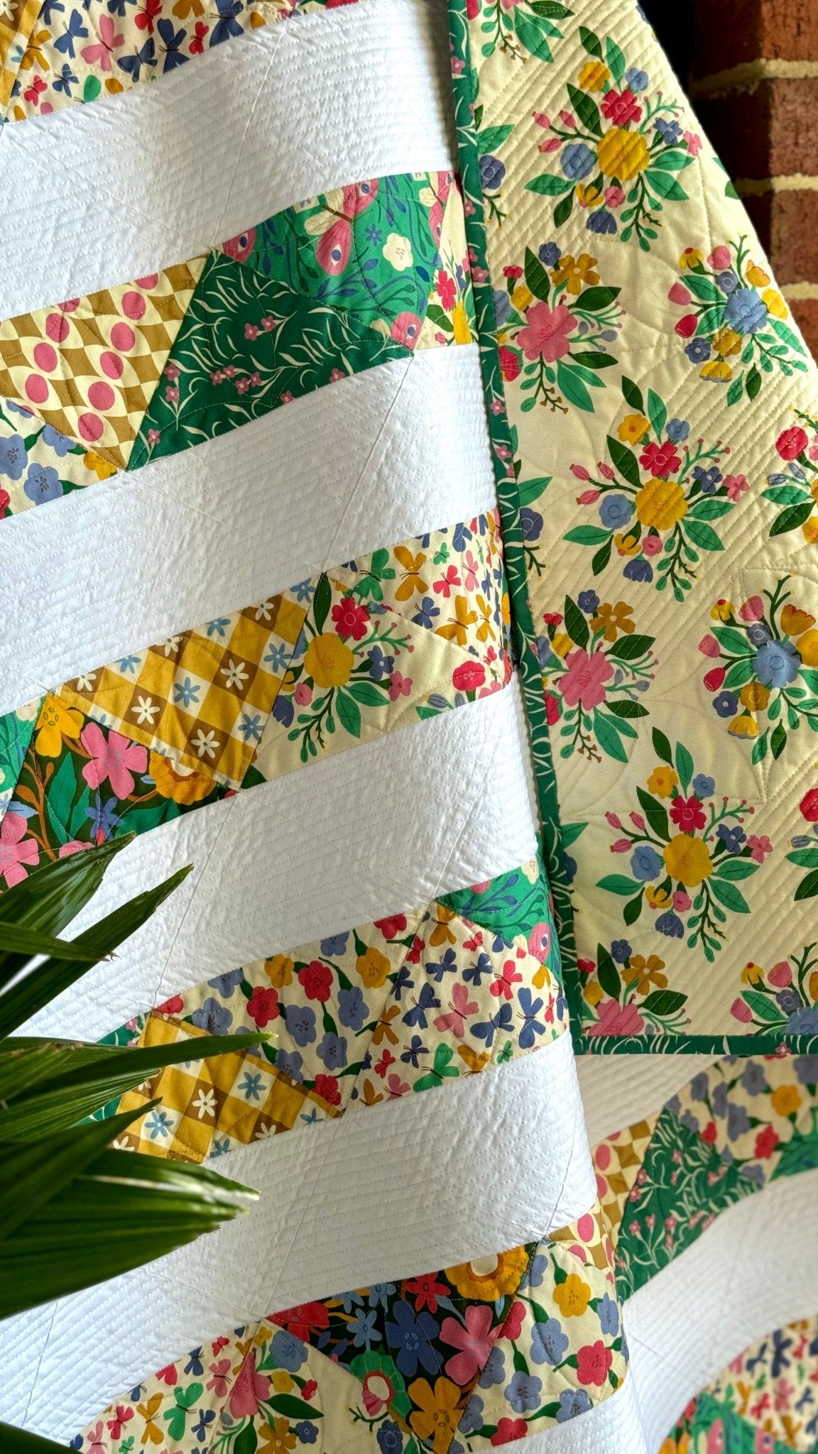 Picnic Flowers - Life Of Plants - Di Ujdi - Cloud 9 Fabrics - Poplin - Simplifi Fabric