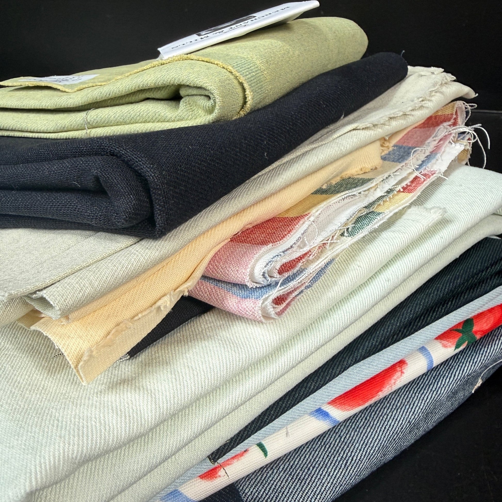 SALE BOX 821H - Simplifi Fabric