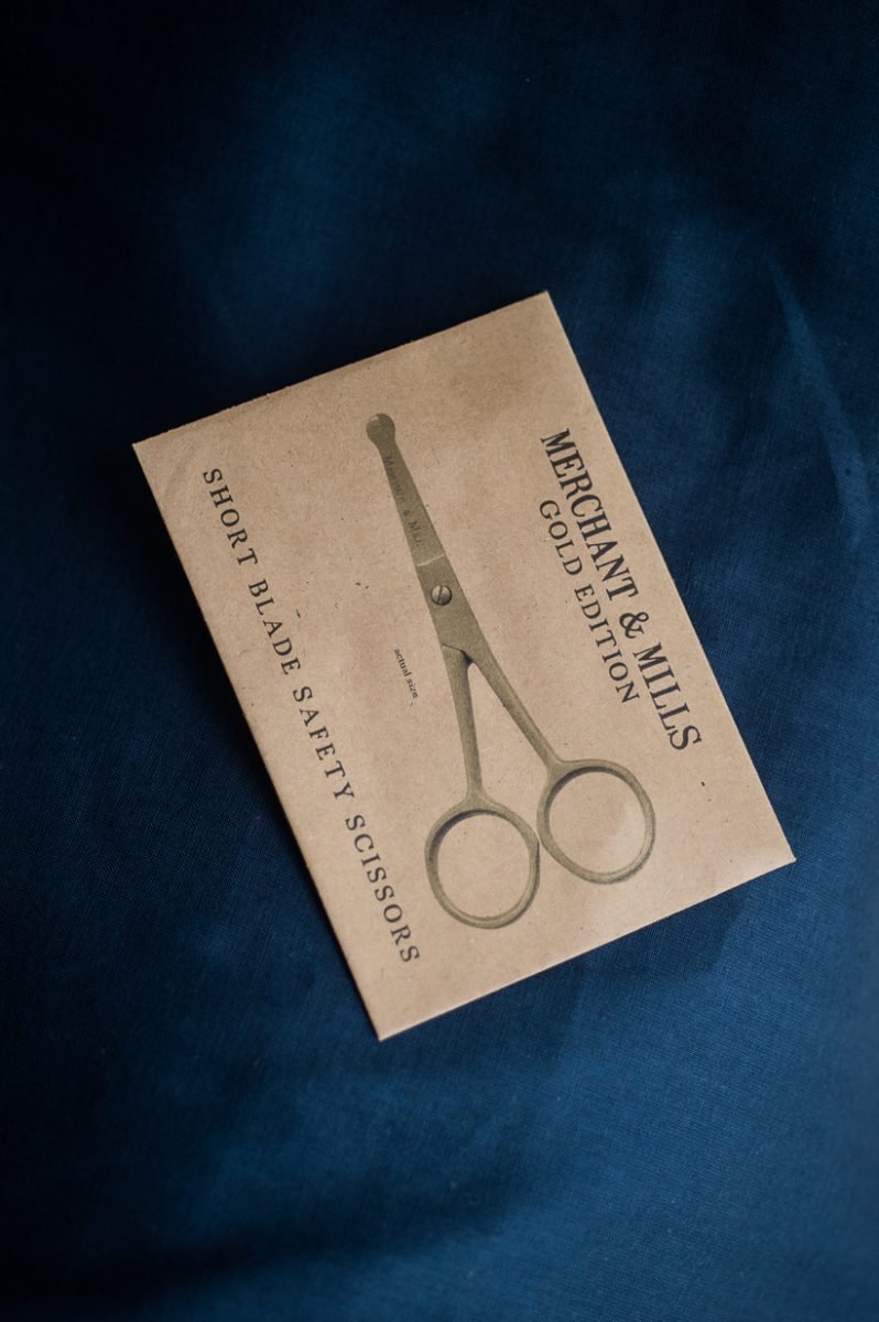 Short Blade Safety Gold Scissors - Merchant & Mills - Simplifi Fabric