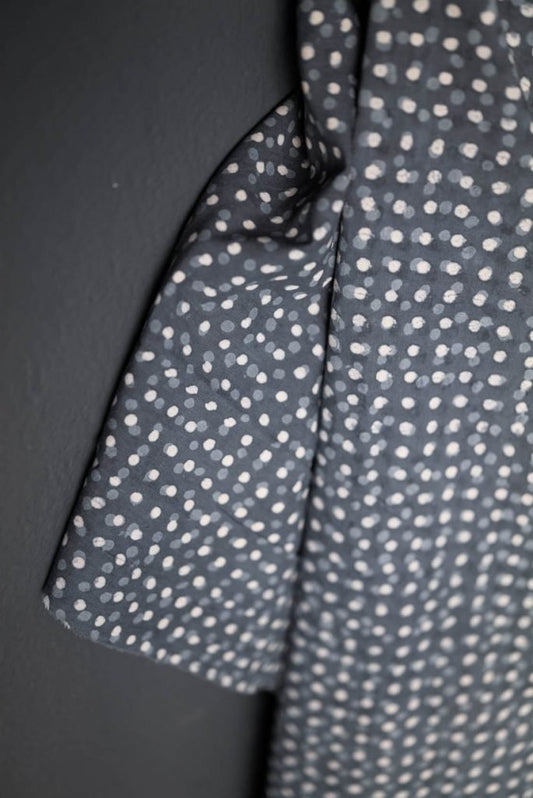 Spot Grey Indian Organic Cotton - Merchant & Mills - Simplifi Fabric