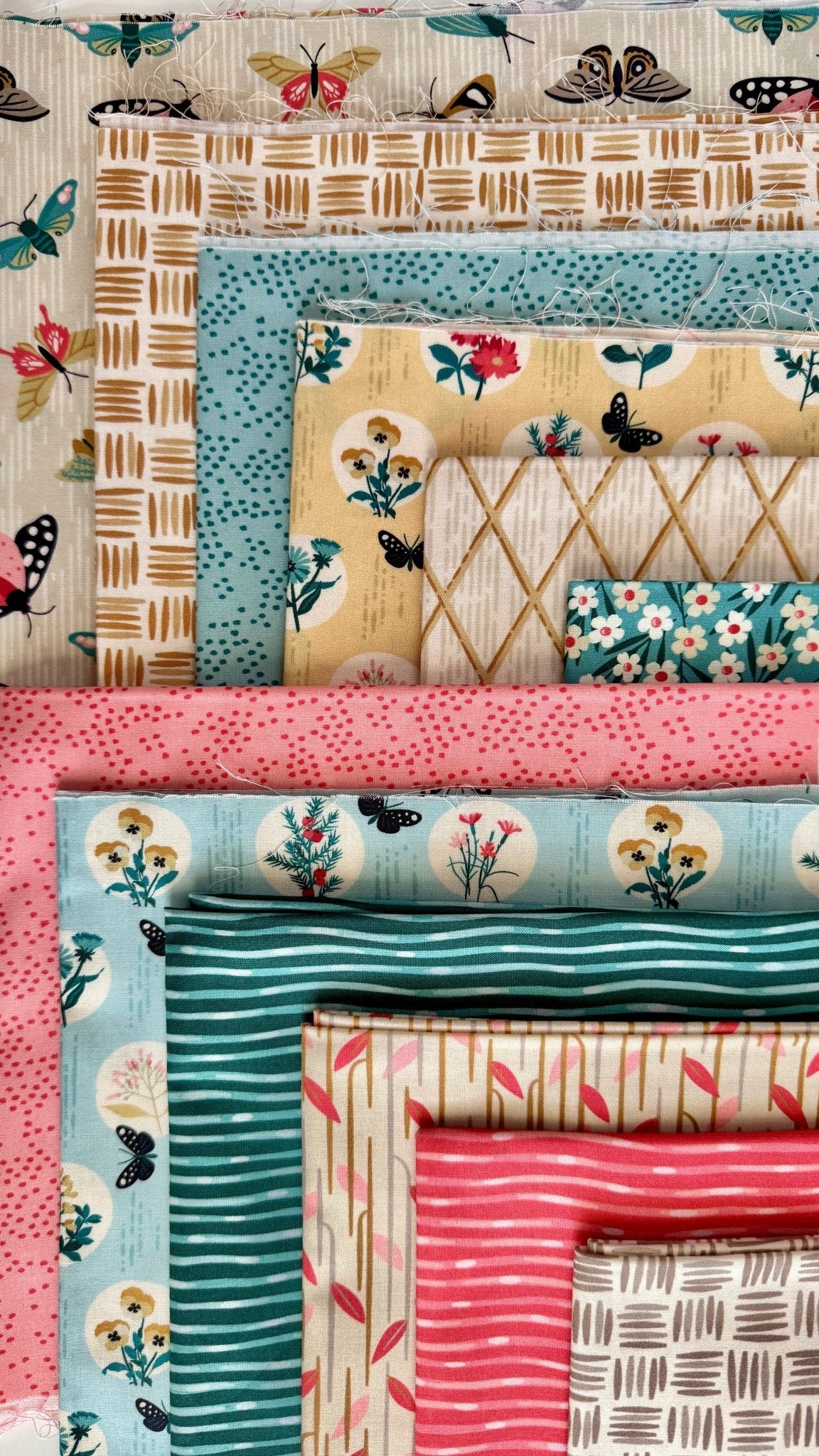 Streaming - Turquoise - Garden Walks - Ann Gardner - Cloud 9 Fabrics - Poplin - Simplifi Fabric