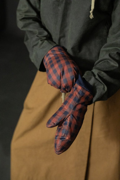 The Braemar Mittens PDF Pattern - Merchant & Mills - Simplifi Fabric