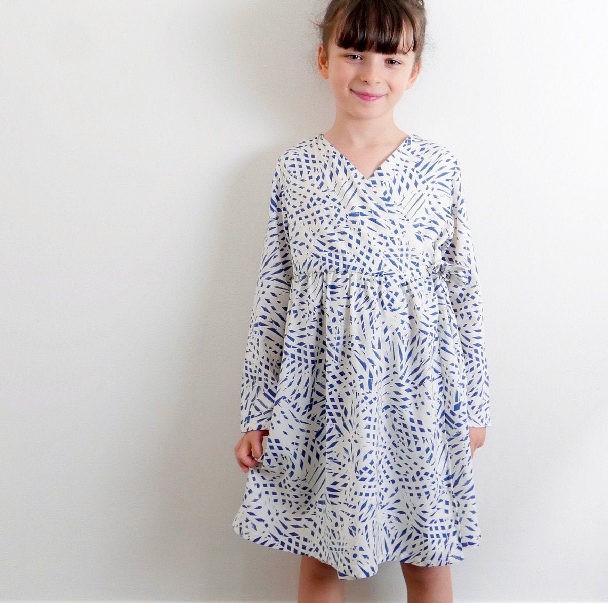 Violette Dress Sewing Pattern - Girl 3/12Y - Ikatee - Simplifi Fabric