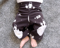 Roo Top + Marley Bottoms (0-24m) Baby + Toddler Sewing Pattern - Dhurata Davies