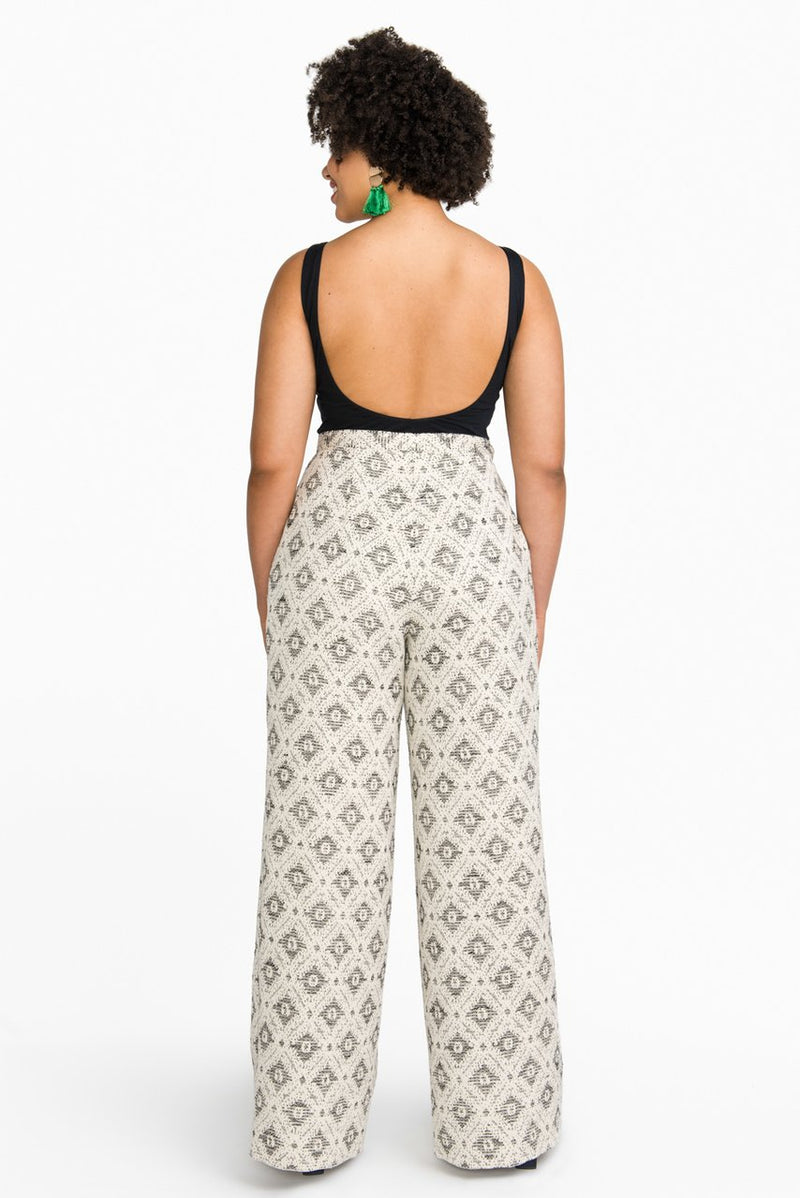products/Jenny_Overalls_Pattern_trousers_Pattern_Dungarees_Pattern-32_1280x1280_24cbf3df-5204-440a-b2a3-85449e2f3185.jpg