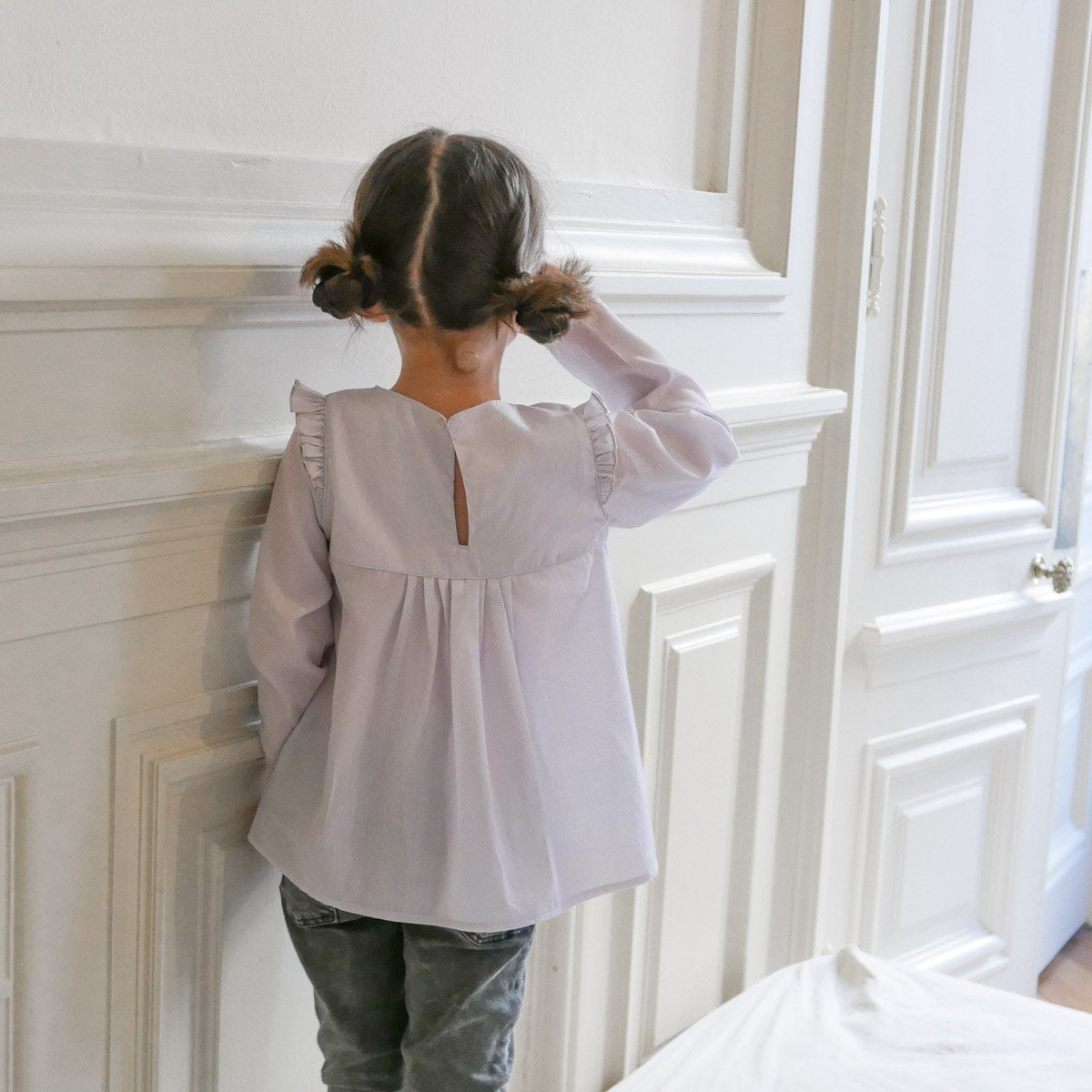 Hellebore Blouse Sewing Pattern - Girl 3/12Y - Ikatee